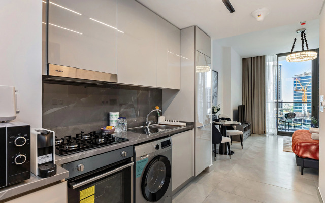 Modern Studio at Paragon Apartments