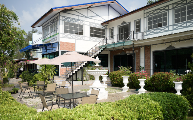 Курортный отель The Princess Beachfront Resort