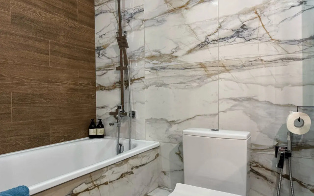 Apartamenty Avrora Shiroko Kholodnaya 8. 2 etazh