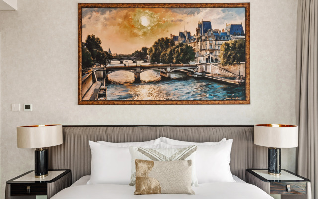 Skyline Vista 3-Bedroom Haven with Lagoon Retreat Apartments