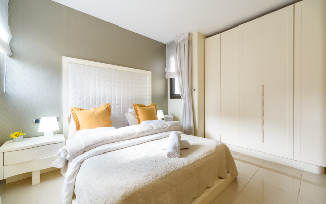 Comfort & Balcony By Feelhome Apartments