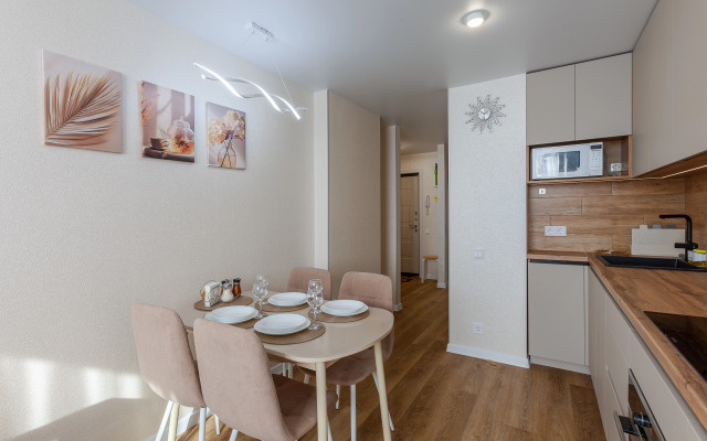 Квартира Гармония Уютная в Центре Города с Отдельной Спальней