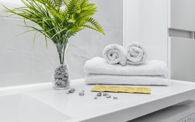 U Samogo Morya Apartments