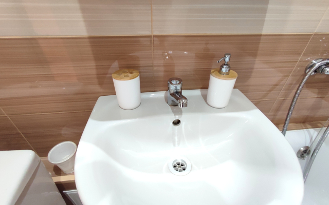 Квартира 2-комнатная в Омске на Петра Ильичева 4