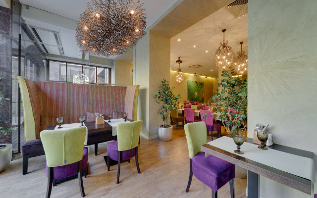 NashHOTEL Hotel