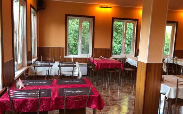 База отдыха Экологического Туризма Третники