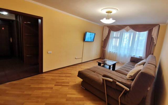 Na Ordzhonikidze 30 Apartments