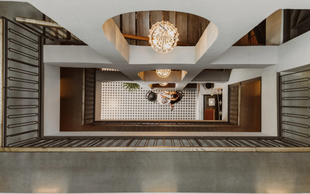 Roome Boutique Hotel