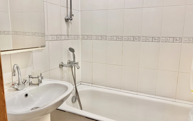 Na Dekabristov Flat