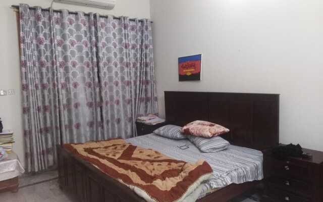 Гостевой Дом Taj House