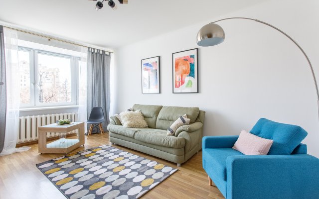 GM Apartments Komfortnaya Dvushka na Bronnoi Flat