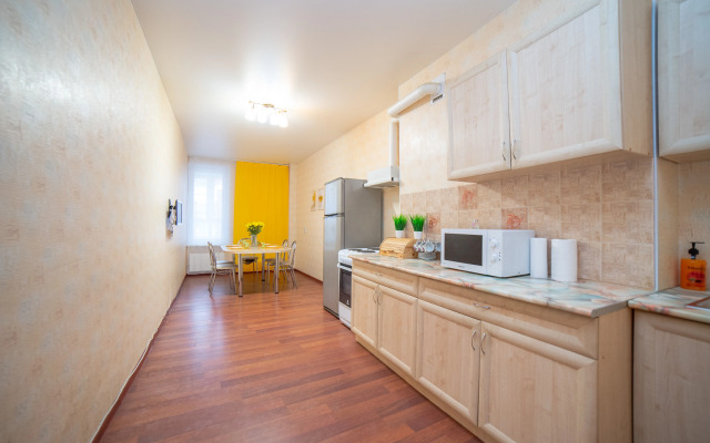 Апартаменты Радищева 33 Трехкомнатная Вторая