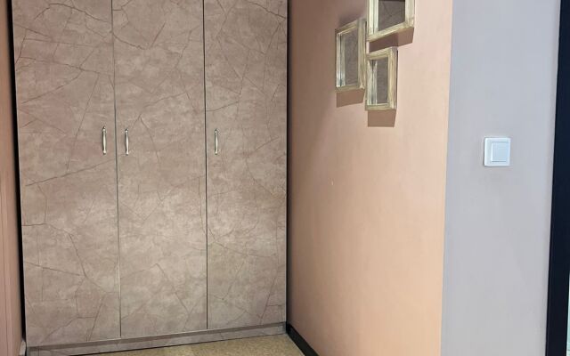 Ul.krasnoarmeyskaya 82 Kv.31 Flat