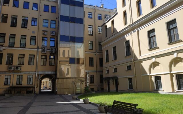 Квартира Студия рядом с Спасом-на-Крови и Эрмитажем