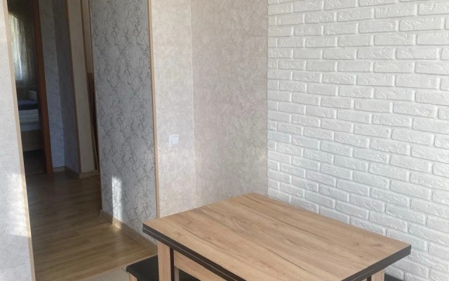 Квартира 3-к с балконом на Октябрьском