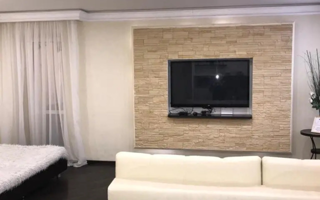 Квартира 13-я Гвардейская центр