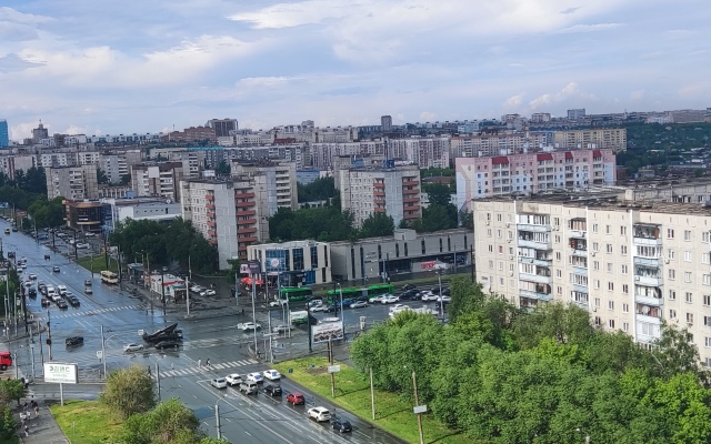 Апартаменты видовые на 14 этаже рядом ТРК Родник