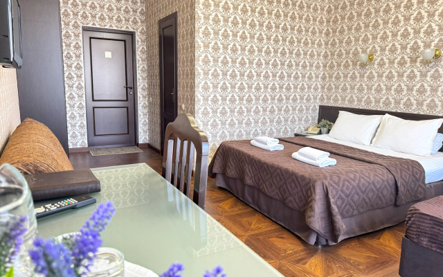 Hotel Paradeyson