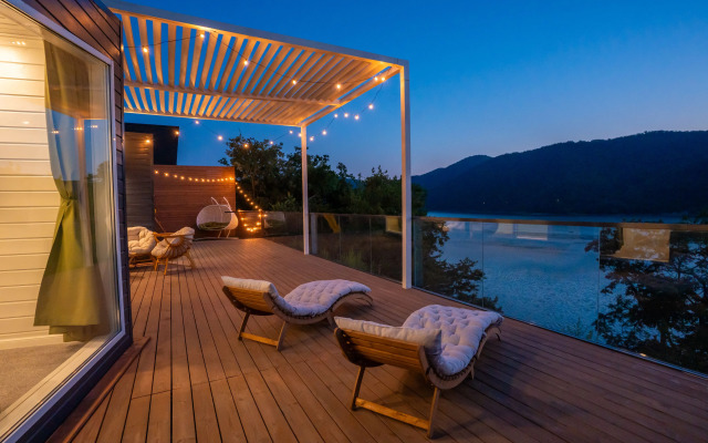 Dom Abrau Lake House Guest House