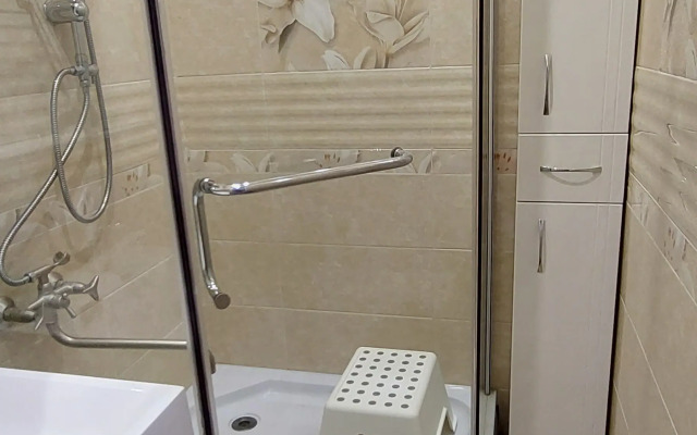 Flat Uyutnaya Dvushka Ryadom S Detskim Plyazhem