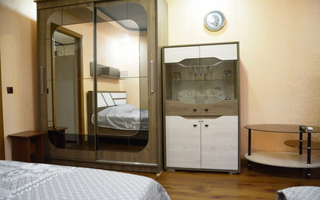 Na ulice Lazareva 42 Apartments