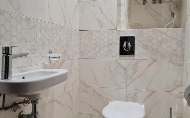 Biznes-Klassa V Samom Tsentre Goroda Apartments