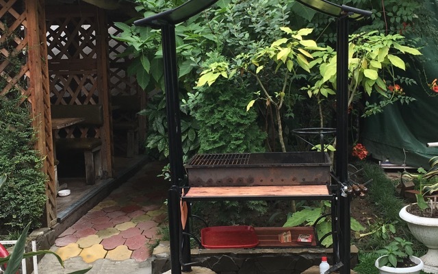 Akula Guest House