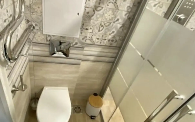 Na Prospekte 50 Let Oktyabrya 20 Flat