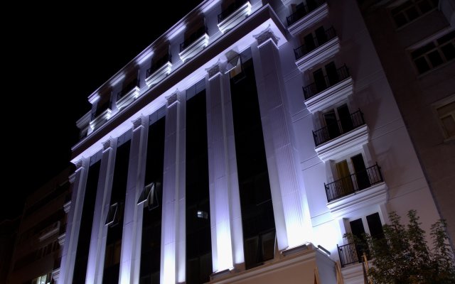 Istanbul Royal Hotel