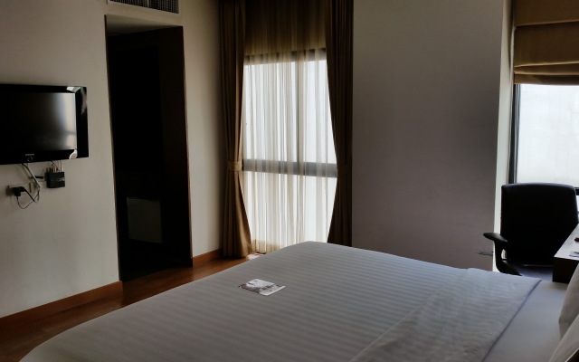 Sacha's Uno Hotel