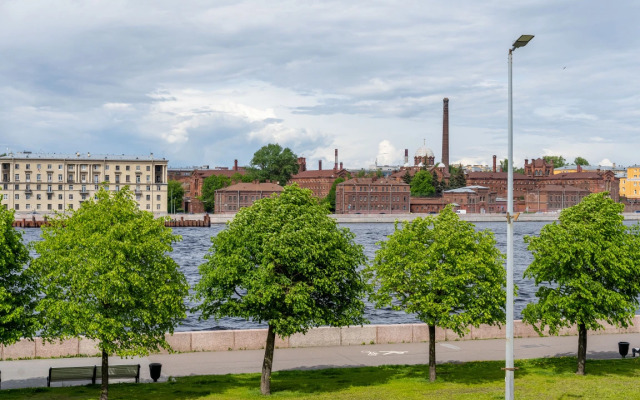 Апартаменты Лофт с Видом на Неву 2