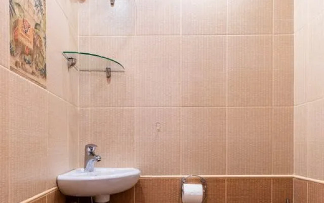 Sovremennaya Kvartira V Tsentre Goroda Flat
