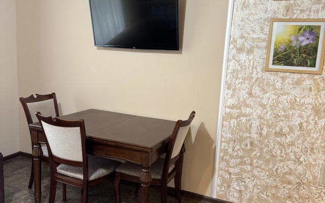 Semeynye S Dvumya Komnatami Apartments