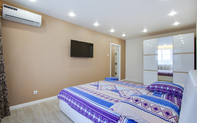 Апартаменты Трёхкомнатные в центре города по Ленинградской 2