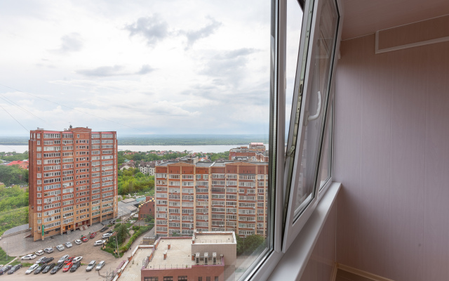 Apartment is cozy with a view of the Volga River along the Soviet Army