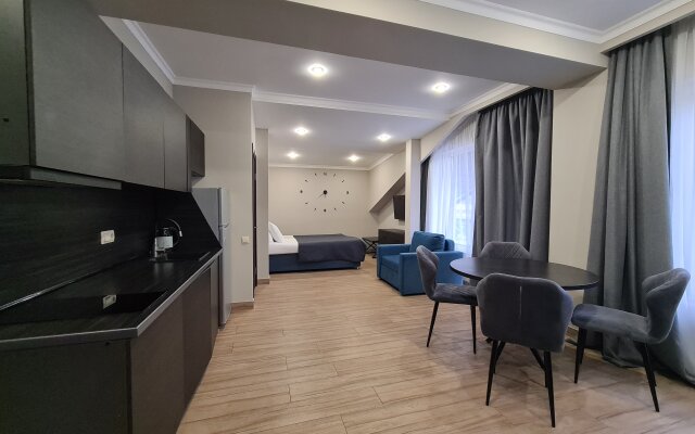 Dvukhkomnatnye Semimestnye S Vidom Na Gory Apartments