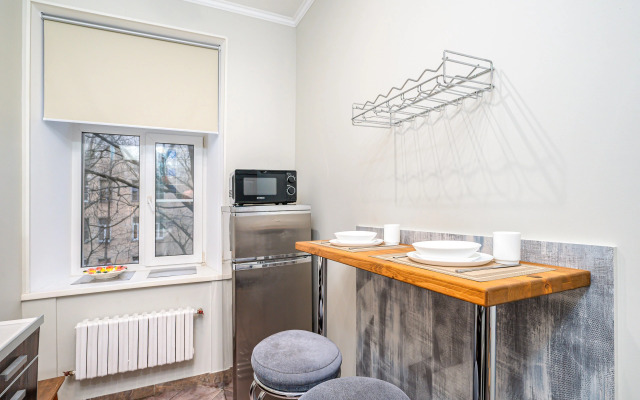 Апартаменты на Моисеенко 4