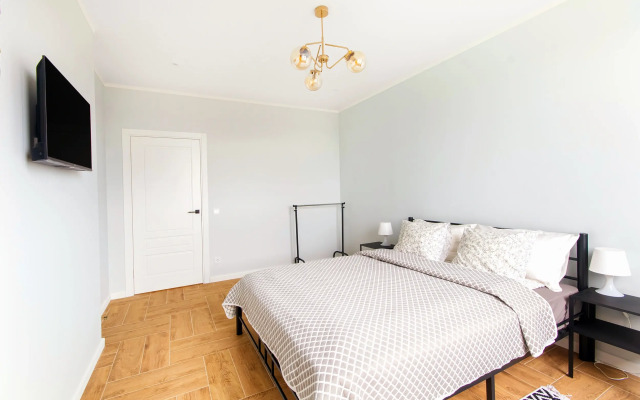 S panoramnymi vidami v Tsentralnom rayone Kaliningrada Flat