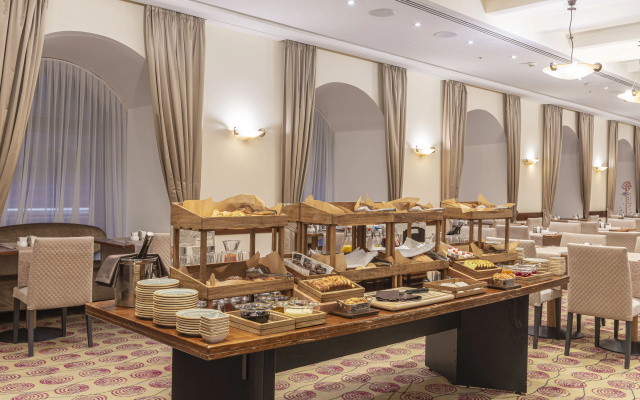 Cosmos Selection St. Petersburg Nevsky Royal  (ex. Radisson Royal)