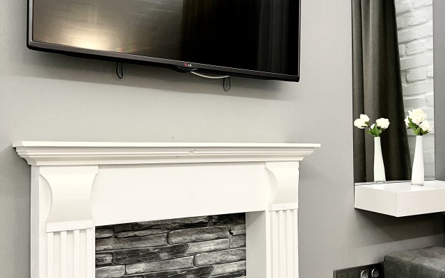 White Cozy Home Flat