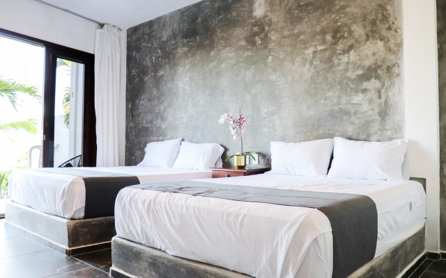 Отель Lunazul by Rotamundos