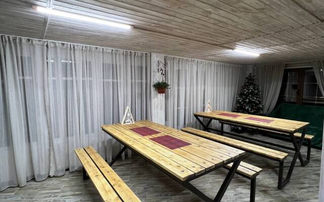 Snow Peaks Guest House