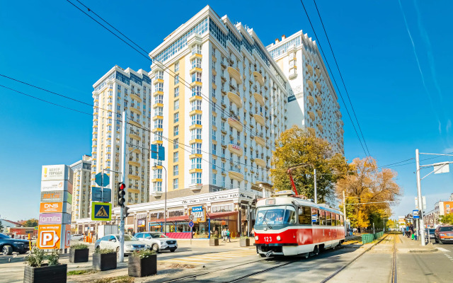 Квартира вместительная в самом центре города с парковкой