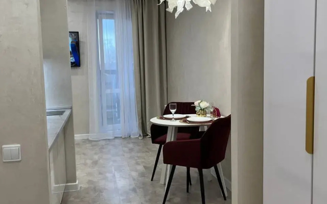 Helenrooms - Uyutnaya Kvartira Na Naberezhnoy Flat