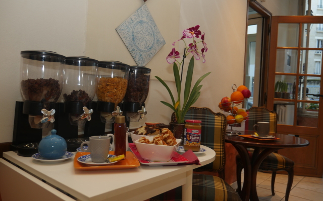Novex Paris Free Wifi Hotel
