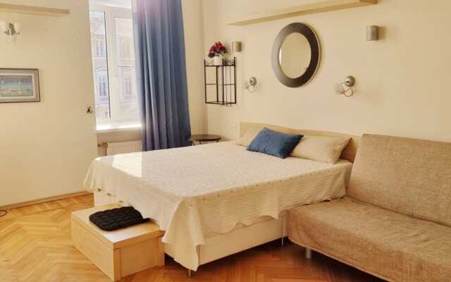 Апартаменты Студия с видом на реку Мойку у Эрмитажа