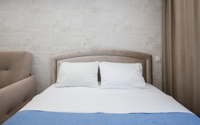 Апартаменты Smile Apartments с Новым Ремонтом Рядом с ОДКБ