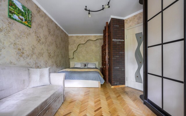 Na Prospekte Kosmonavtov Flat