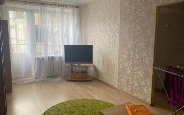 Dvukhkomnatnye Prospekt Nezavisimosti 52 Apartments