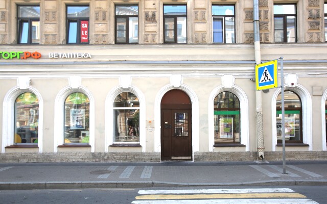 Apartamenty Svetlaya Studiya U Metro Vladimirskaya